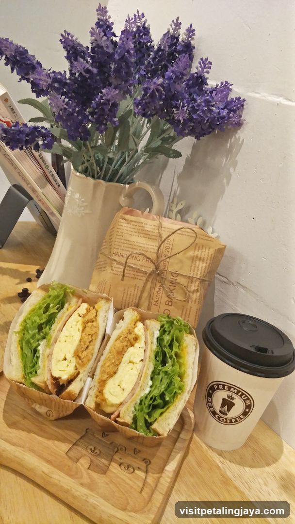 Lunch with Lavender
