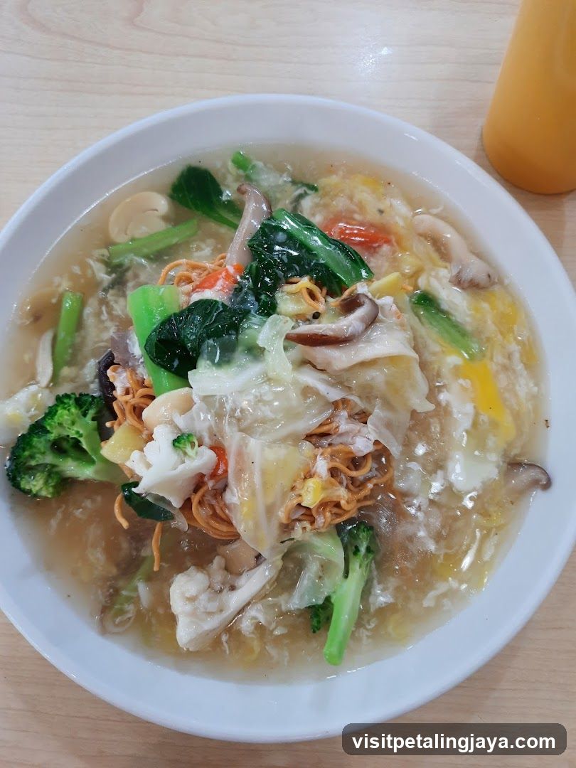 Vegetable Soup with Noodles