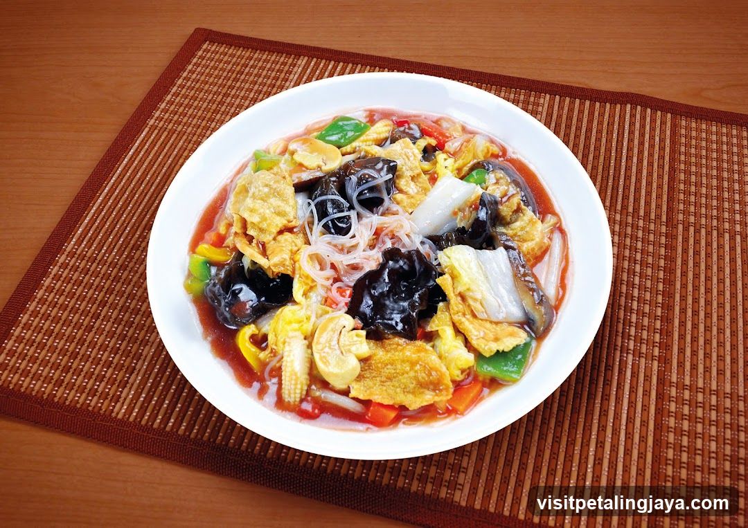 Stir-fried Vegetable and Egg Dish