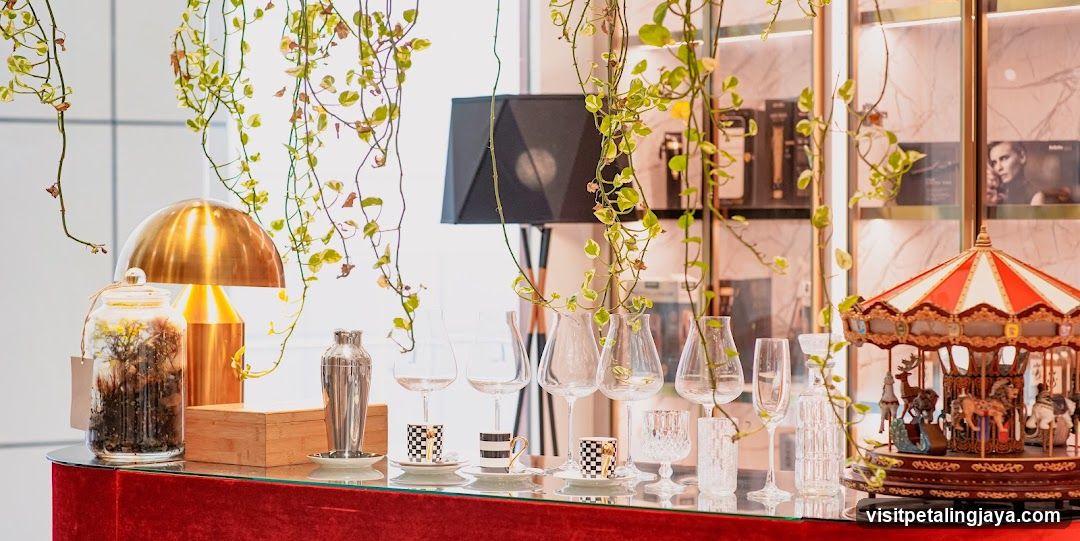 Bar Counter Display