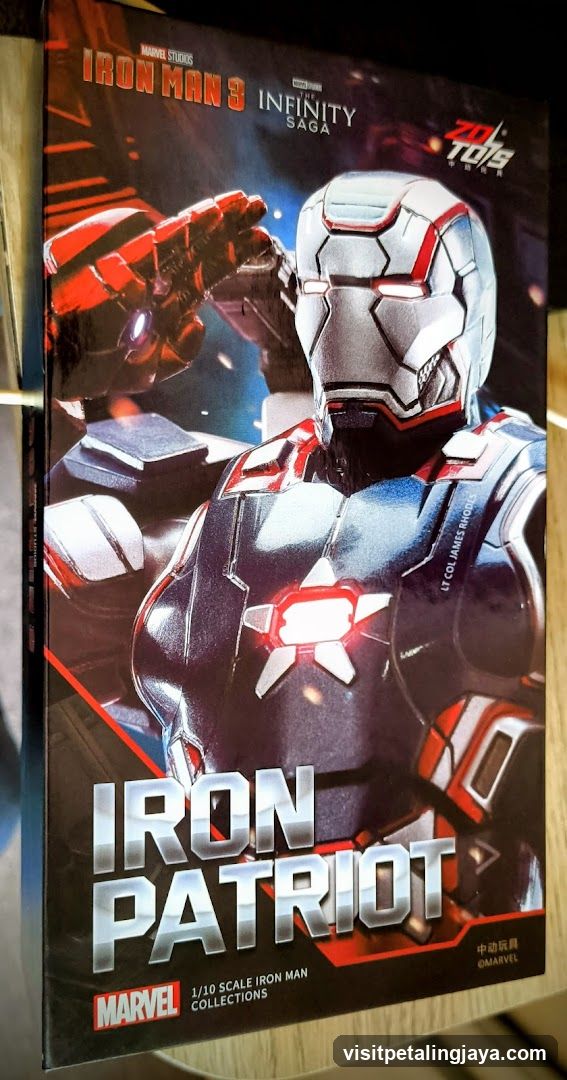 Iron Patriot Action Figure Box