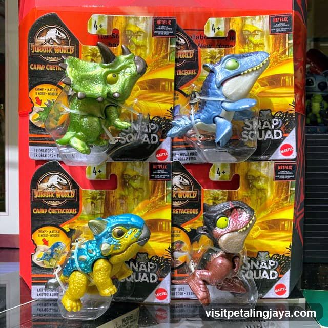 Jurassic World Snap Squad Toys Display