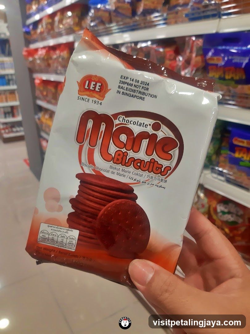 Lee Chocolate Marie Biscuits in Store
