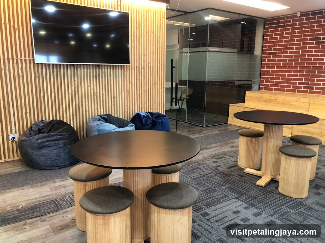 Modern Lounge Area