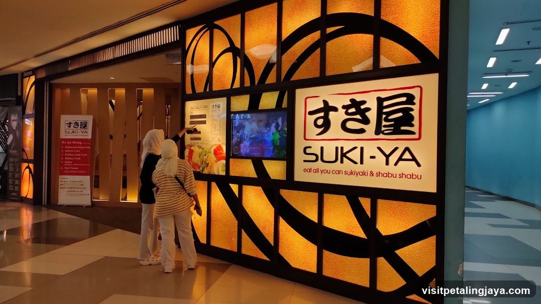 Suki-Ya Storefront Interior View