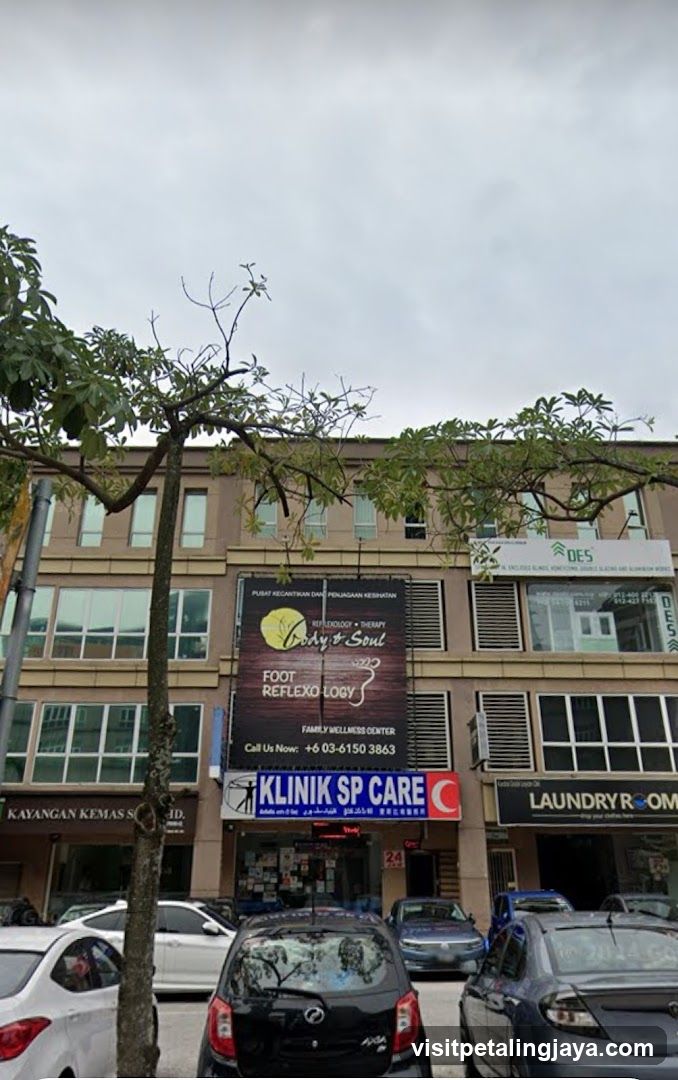 Clinic and Wellness Center Facade