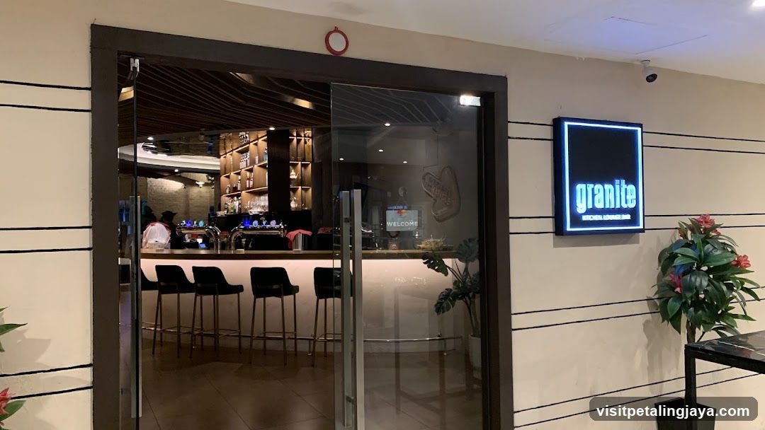 Granite Kitchen & Lounge Bar