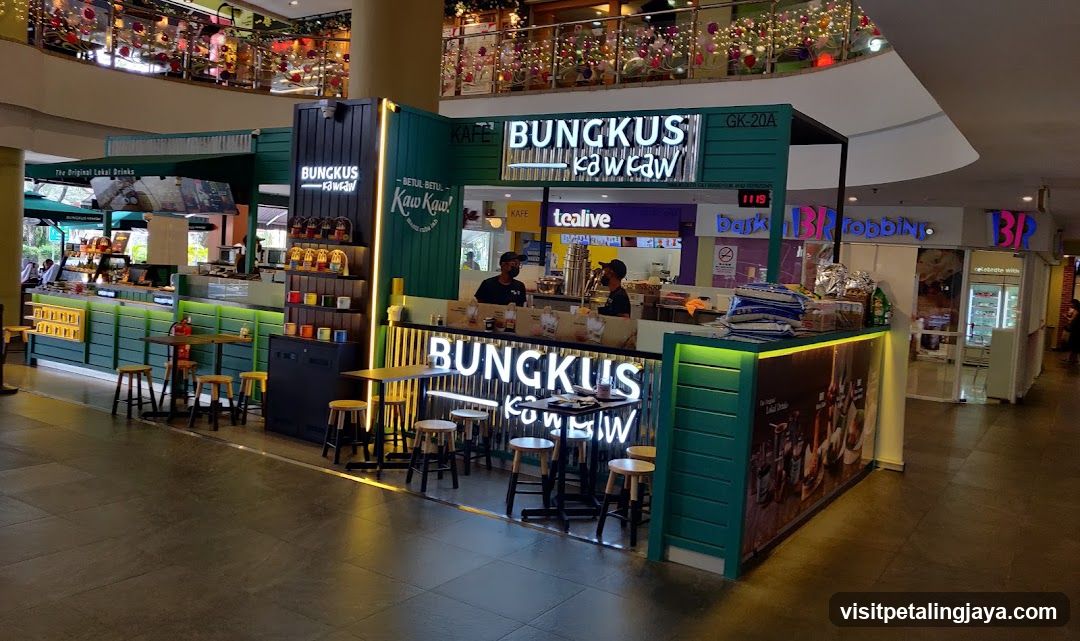 Bungkus Kaw Kow Food Stall in Mall