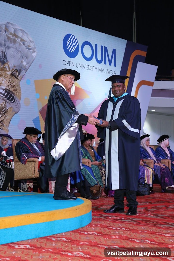 Graduation Ceremony at OUM