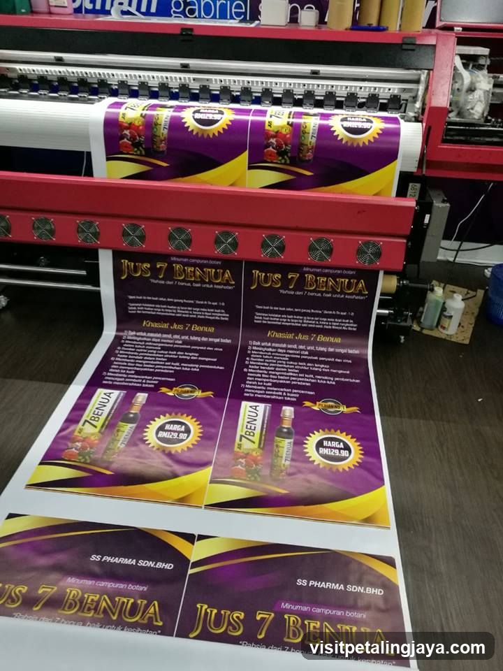 Large Format Printing of Jus 7 Benua Advertisements