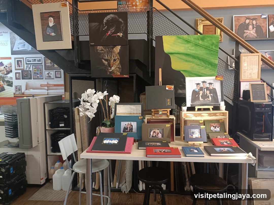 Photo Frame Display Table