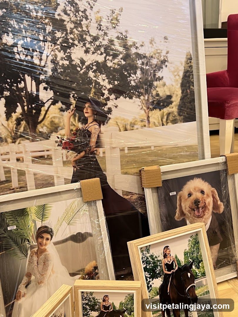 Photo Display with Framed Images
