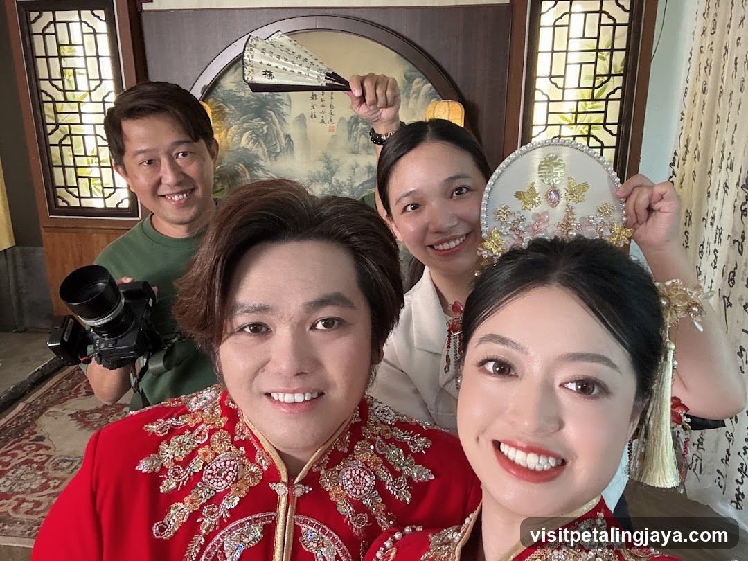 Traditional Wedding Group Photo