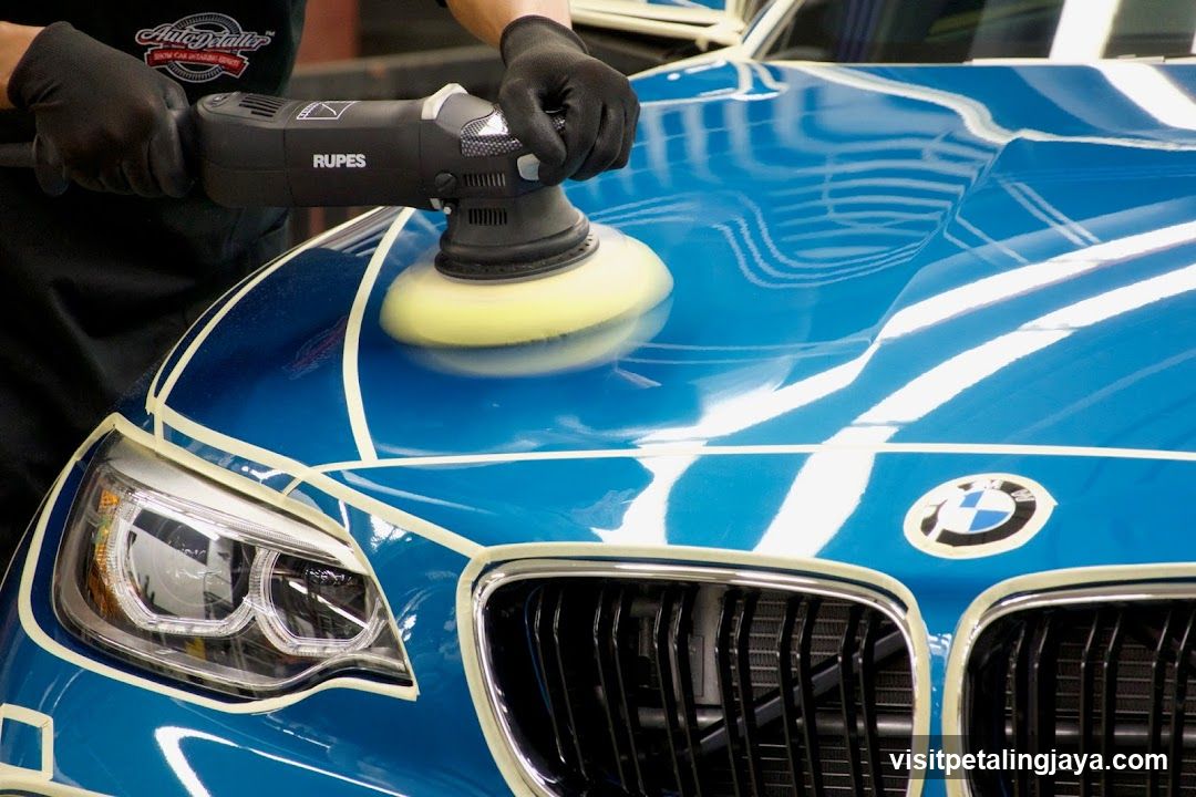Car Polishing in Progress