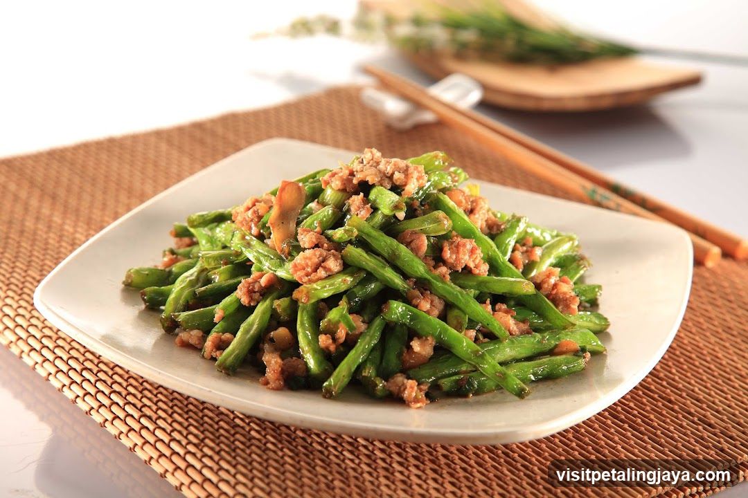 Stir-fried Asparagus with Minced Meat