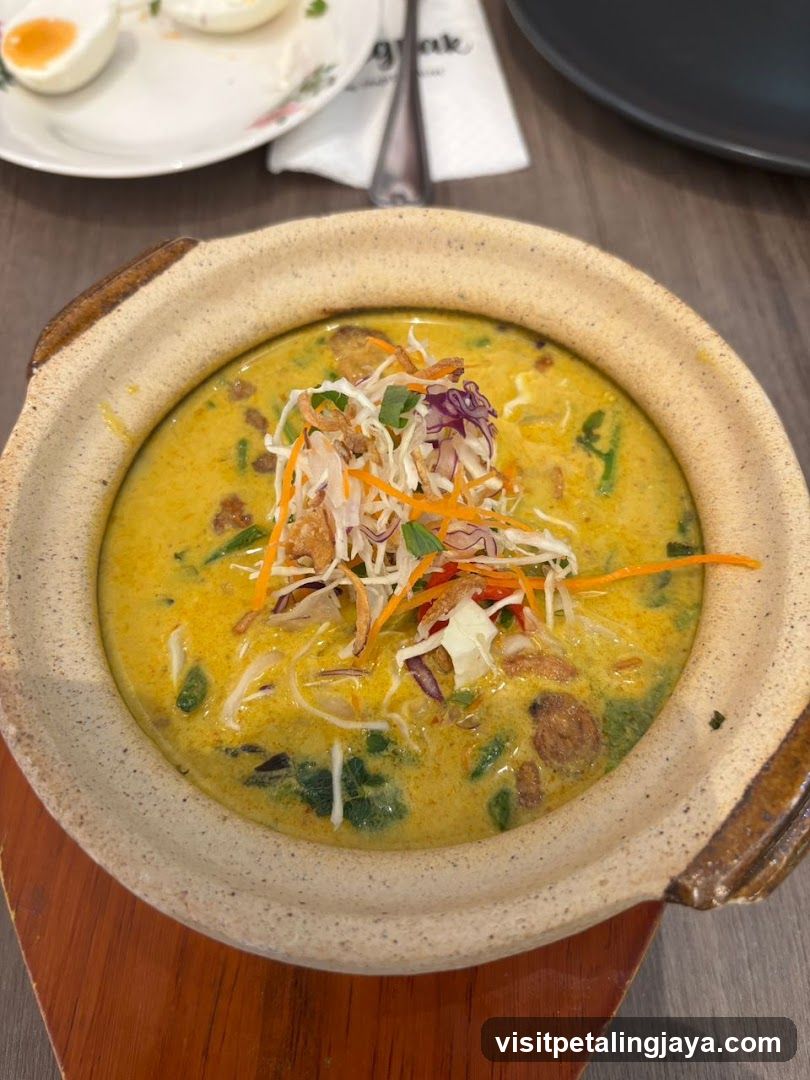 Thai Curry Dish in Clay Pot