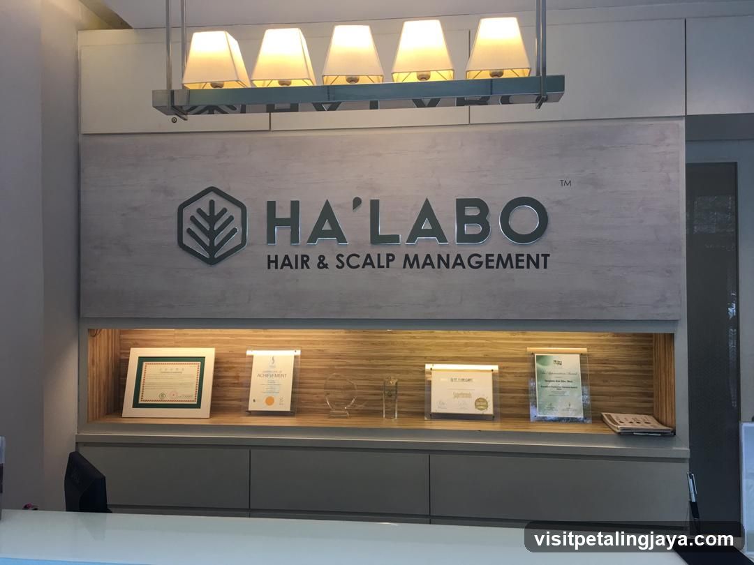 HA'LABO Hair & Scalp Management Interior
