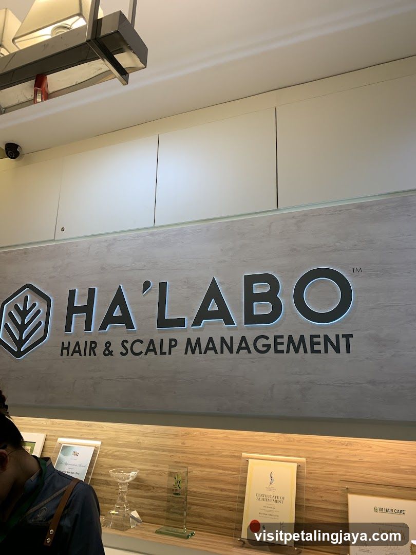 Ha'Labo Hair & Scalp Management Interior Signage