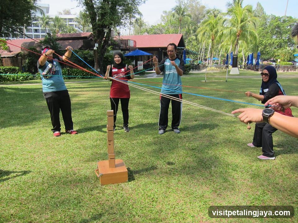 Team Building Game with Rope and Blocks