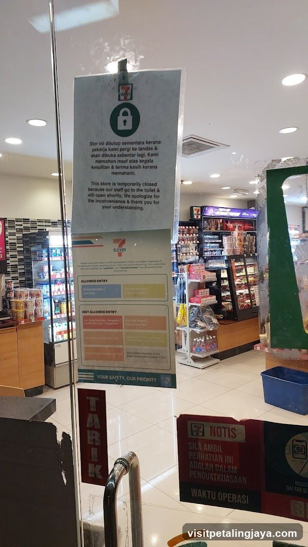 7-Eleven Store Interior View