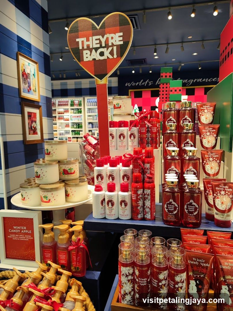 Bath & Body Works Holiday Display