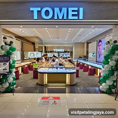 Tomei Jewelry Store Interior