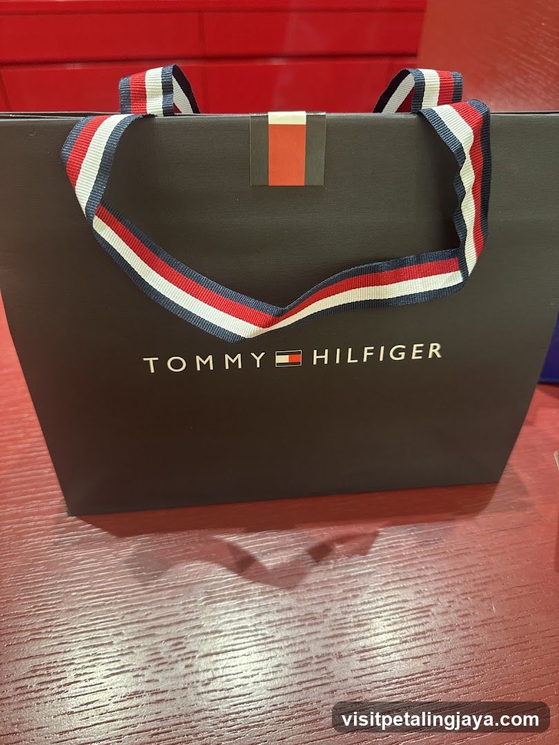 Tommy Hilfiger Shopping Bag