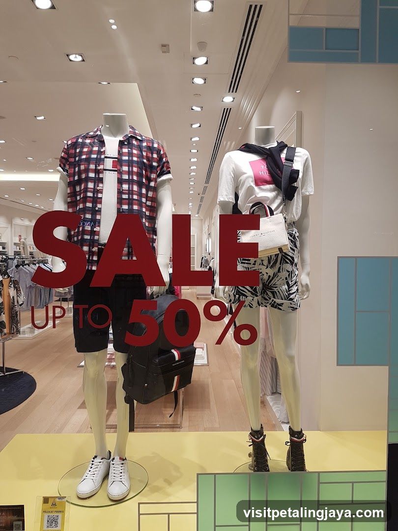 Fashion Store Sale Display