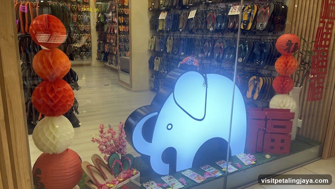 Elephant Shop Display