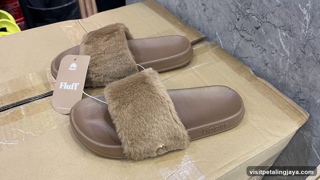 Fluff Slippers on Box