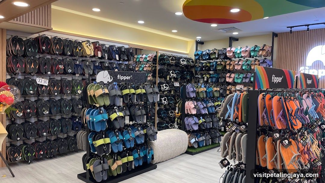 Flipper Footwear Store Interior
