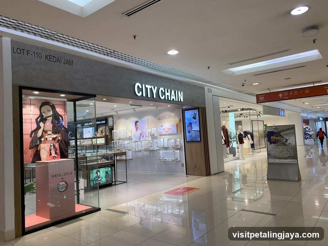City Chain Storefront