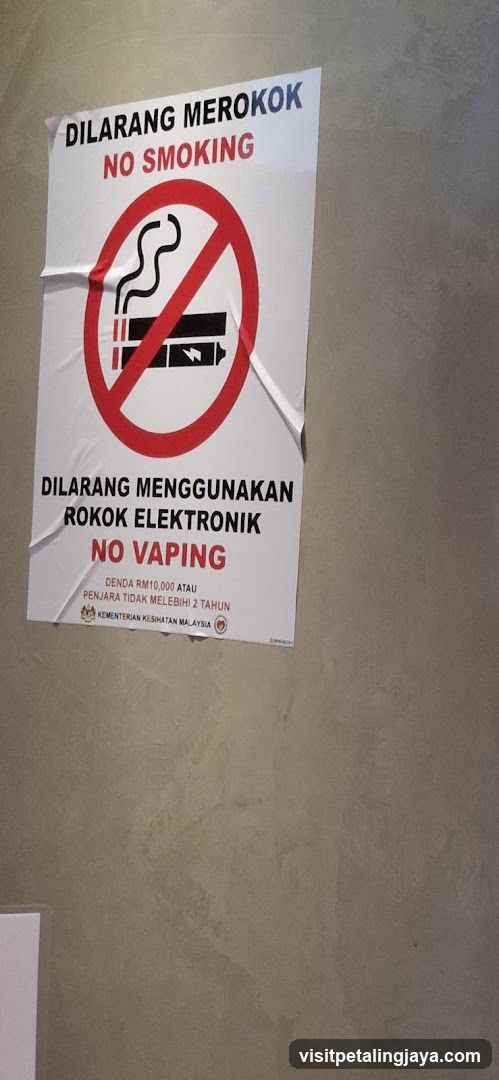 No Smoking and Vaping Sign