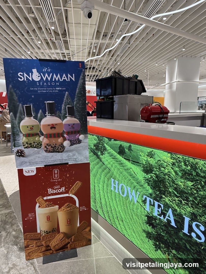 Snowman Season and Tea Display