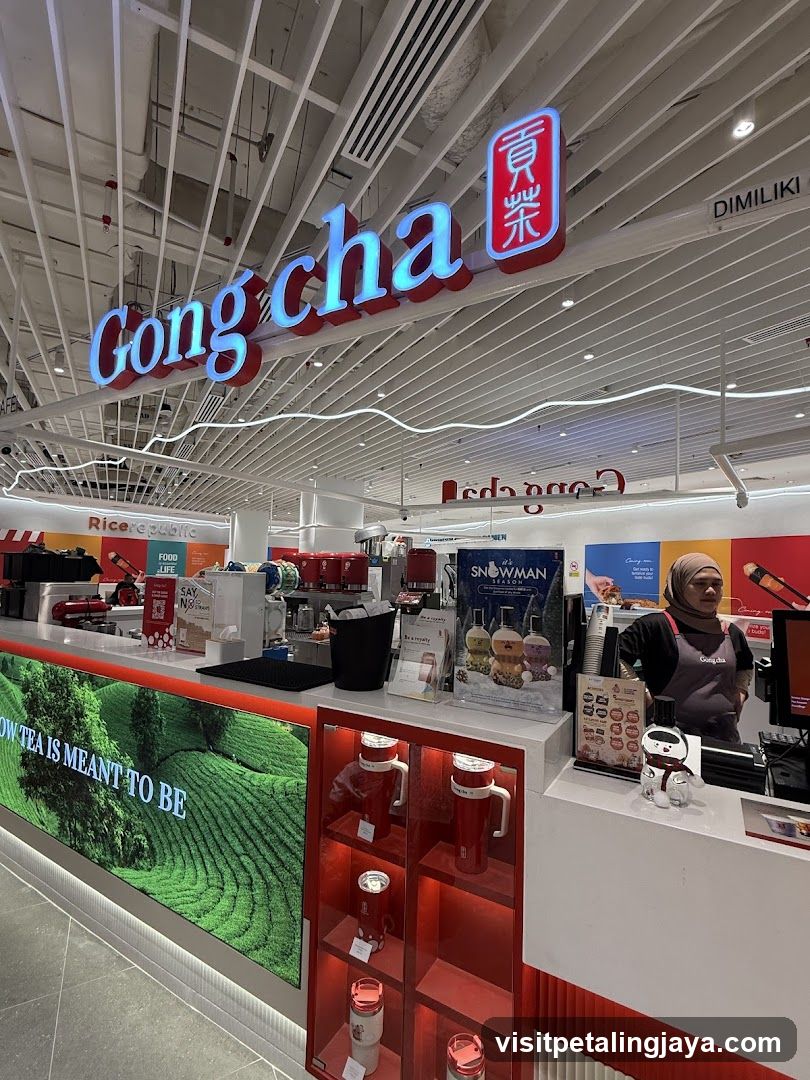 Gong cha interior counter
