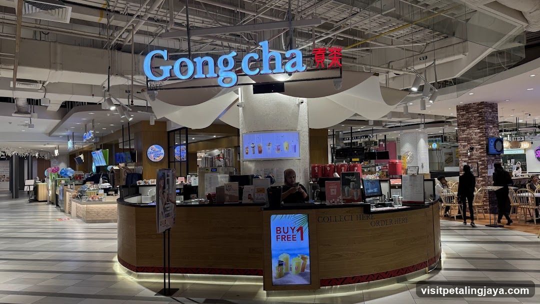 Gong cha interior counter scene