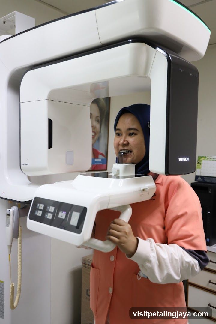 Dental X-ray Machine in Clinic