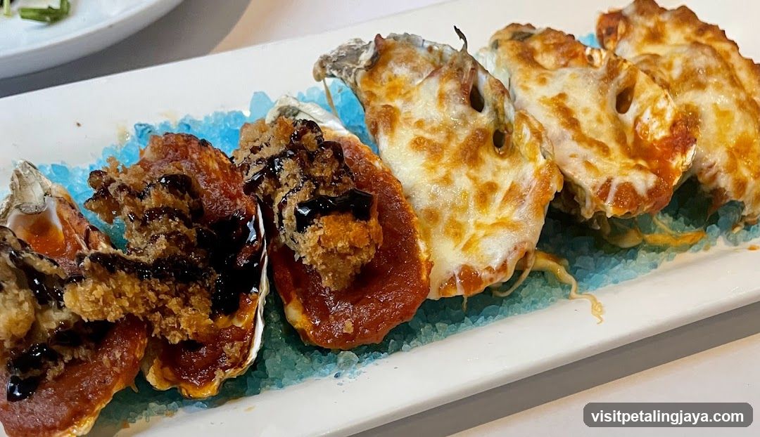 Oyster Platter with Various Toppings