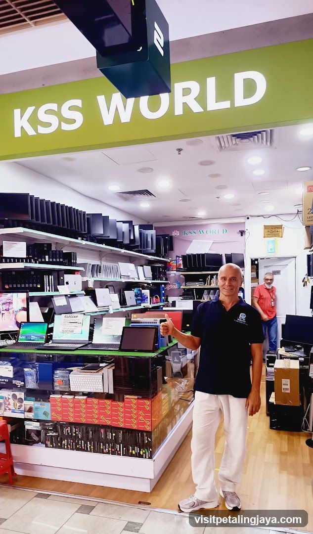 KSS World Store Interior