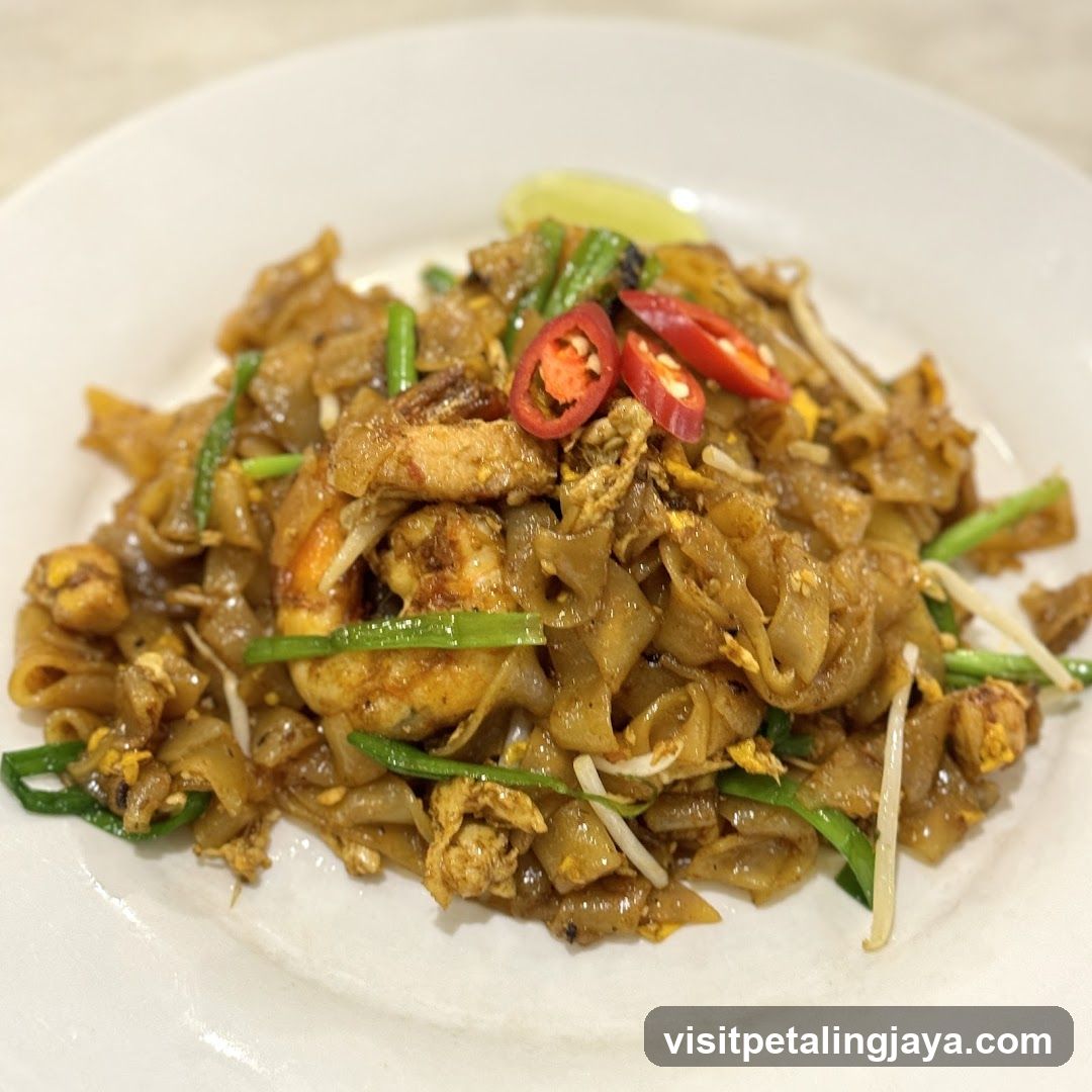 Pad See Ew with Shrimp and Chili