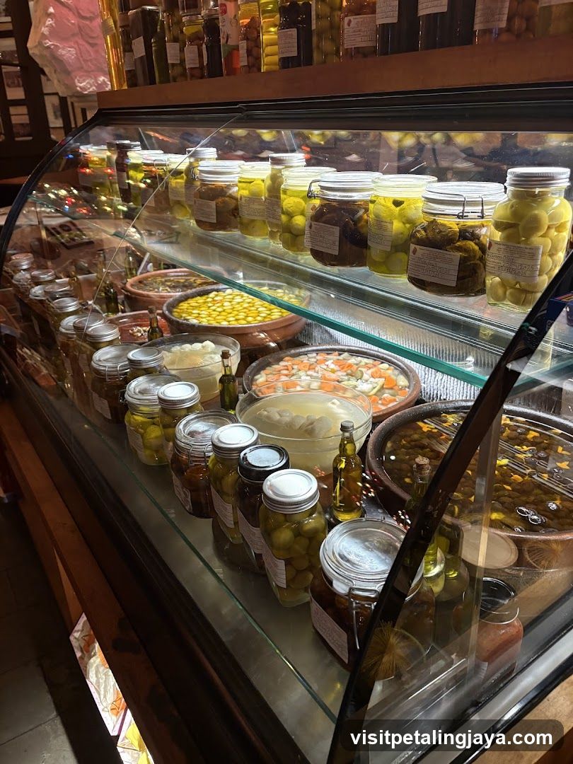 Preserved Food Display Case