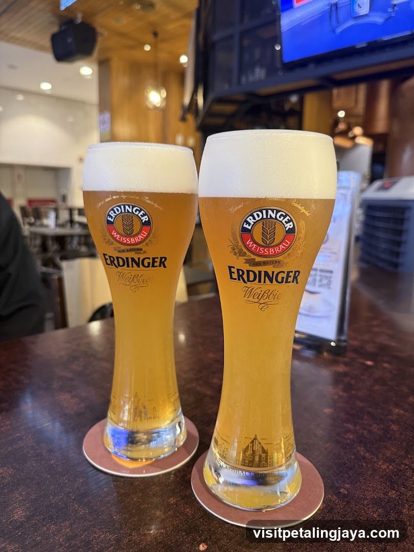 Erdinger Weissbier Pints