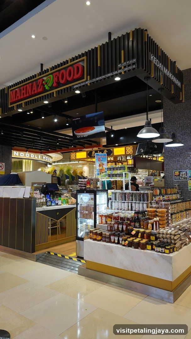 Mahnaz2Food Store Interior