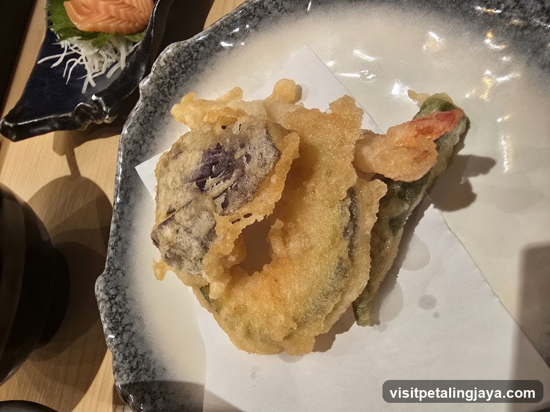Tempura Plate with Shrimp and Eggplant