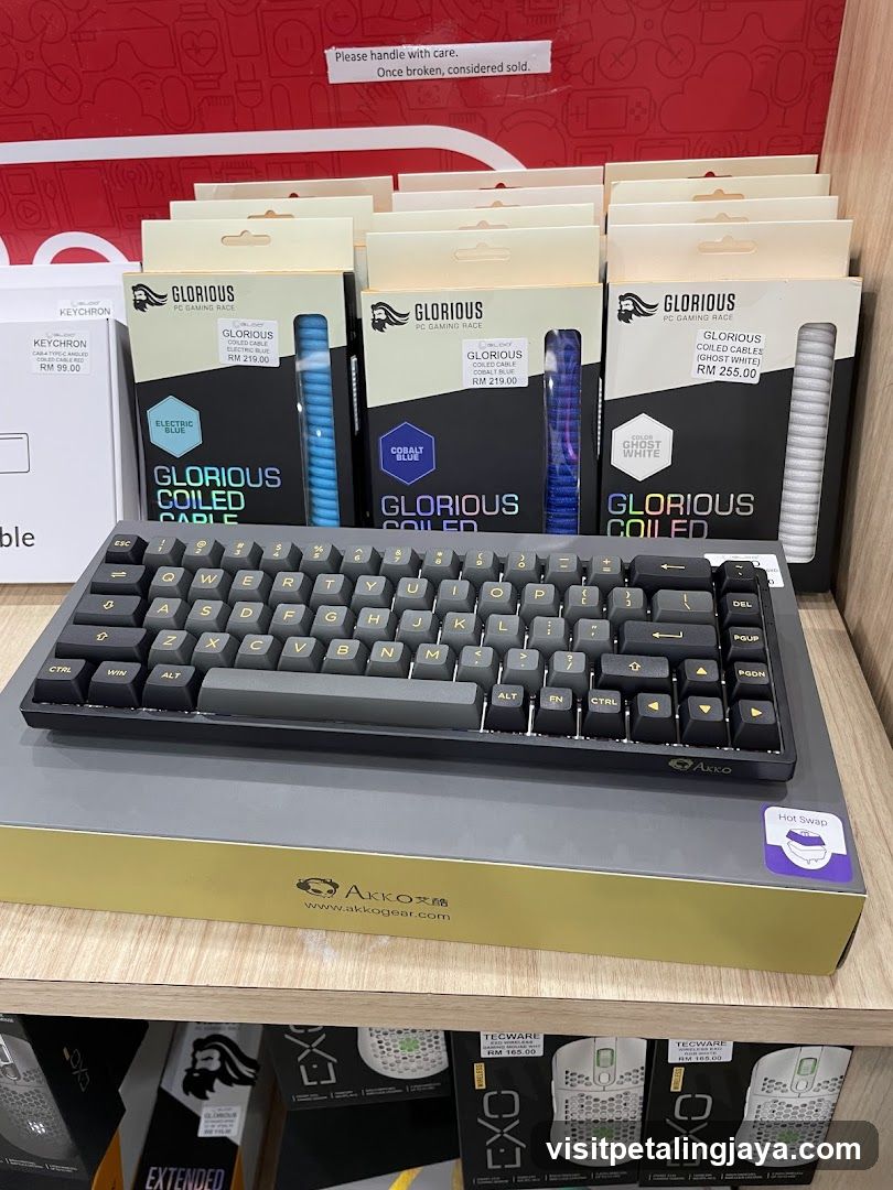 Glorious Mechanical Keyboard Display