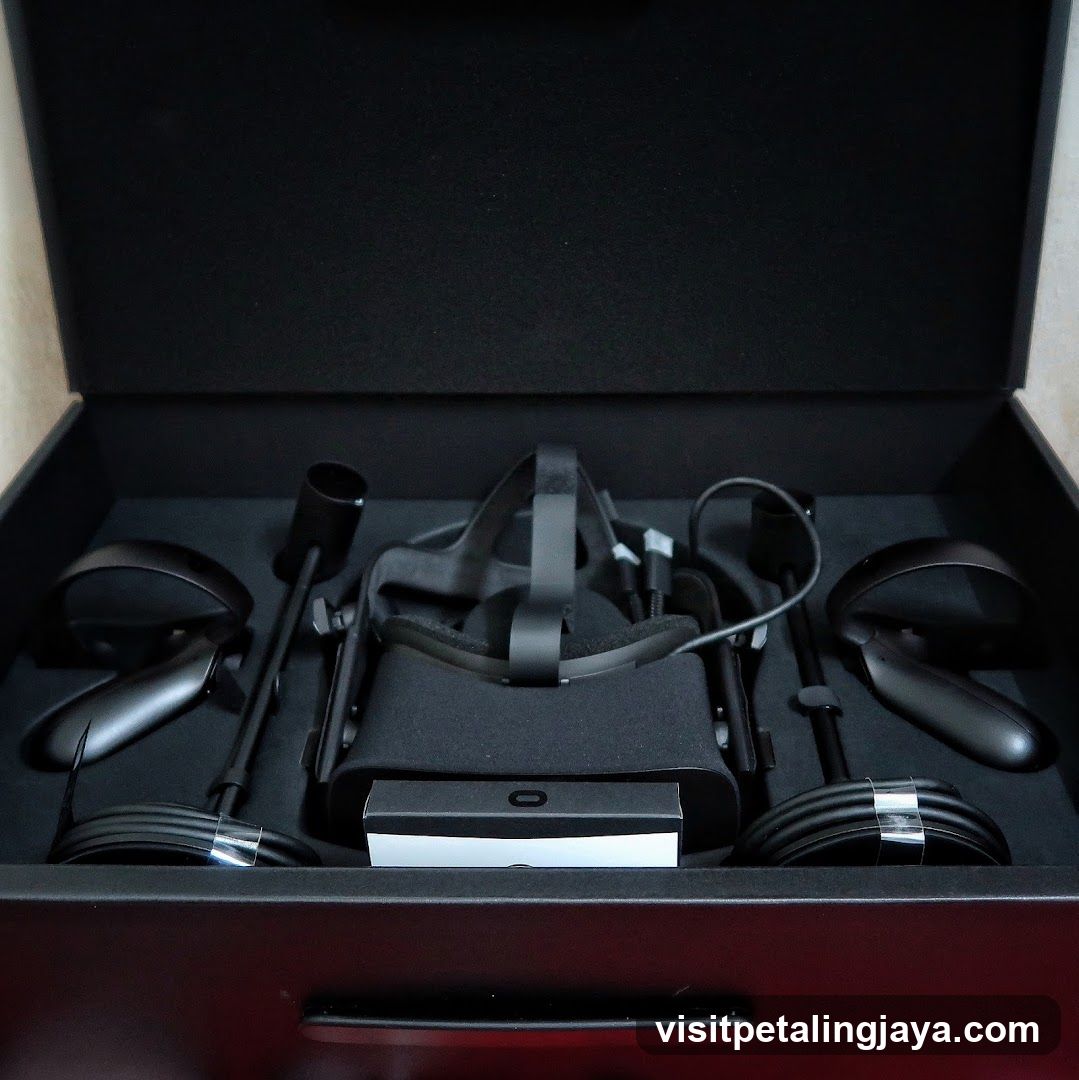 VR Headset Kit in Box