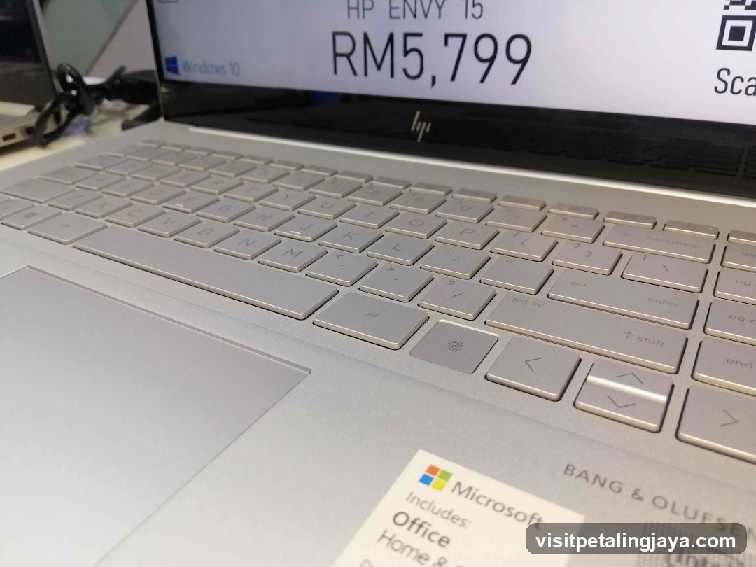 HP Envy Laptop Display