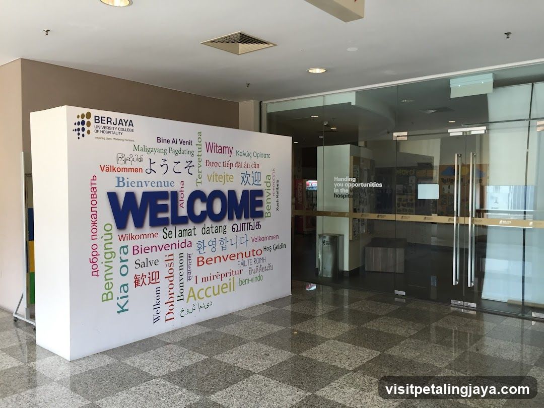 Multilingual Welcome Sign
