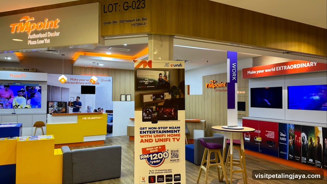 Unifi TV and Mobile Store Interior