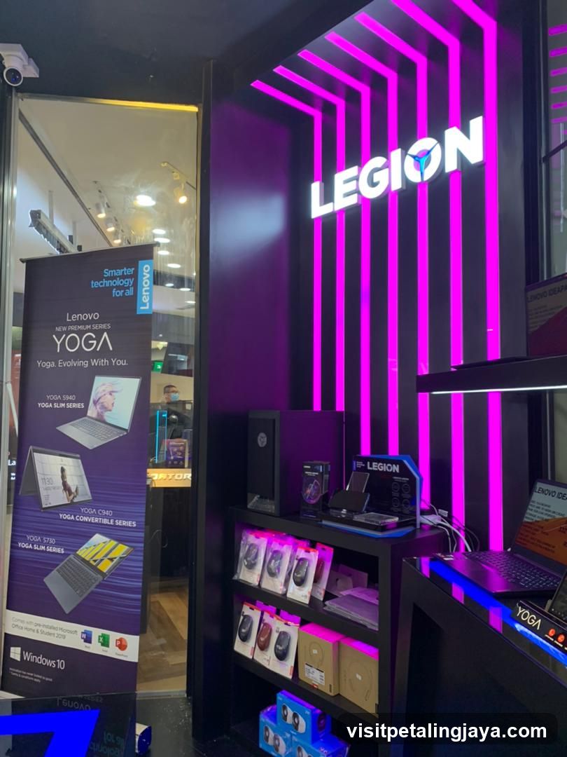 Lenovo Store Display